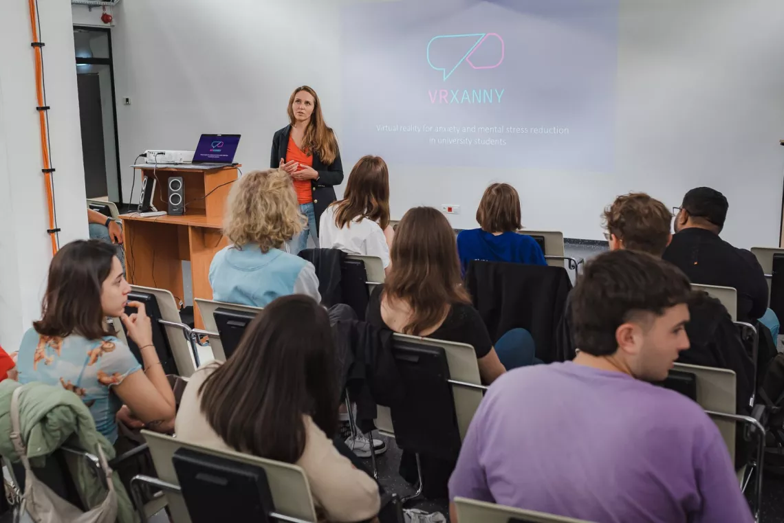 Dr inż. Dorota Kamińska prezentuje cele i osiagnięcia projektu 