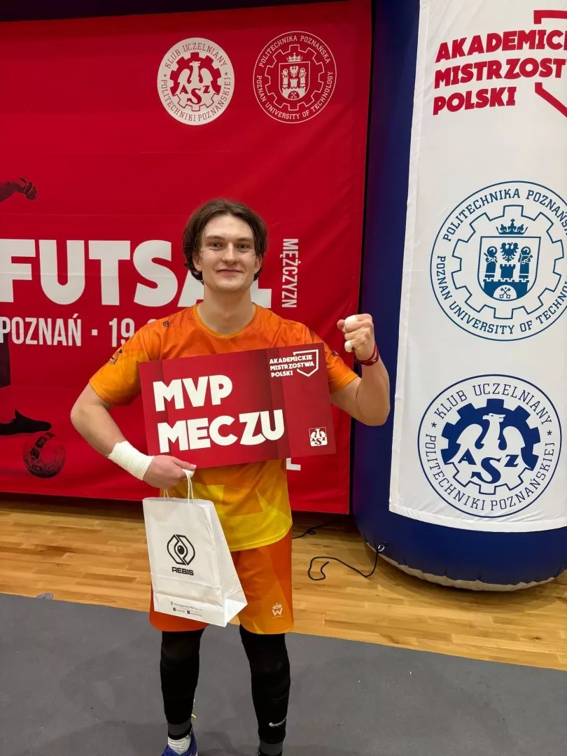 Zawodnik z nagrodą dla MVP Meczu