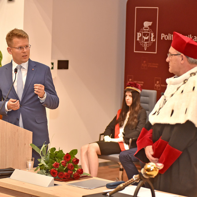 Wiceprezydent Łodzi Adam Wieczorek nie krył dumy z sukcesów i pozycji Politechniki Łódzkiej